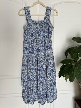 Old Navy Blue and White Floral Tiered Sun Dress Size S